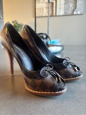Louis Vuitton Brown Damier Peep-Toe High Heels with Bow